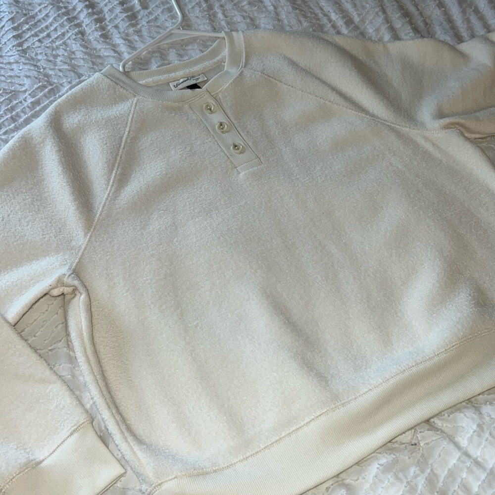 Universal Thread Small Pull-Over Cream Sweatshirt - Worn Once